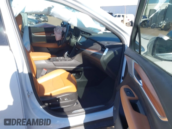 2024 Cadillac XT5 FWD Premium Luxury with VIN 1GYKNCRS2RZ743715, listed as a IAAI auction lot 41375228 with 10,846 mi miles. Bid and sale history available at carsss.com. Image 5.