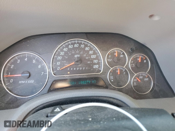 2006 GMC Envoy SLT with VIN 1GKDS13S362362176, listed as a Copart auction lot 43038795 with 180,279 mi miles and Salvage Title. Bid and sale history available at carsss.com. Image 9.