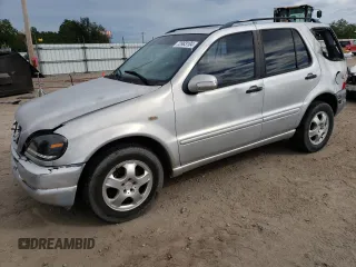 2002 Mercedes-Benz M-Class with VIN 4JGAB54E52A360097, listed as a Copart auction lot 72983104 with 199,445 mi miles and Salvage Title. Bid and sale history available at carsss.com. Image 1.