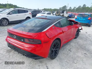2025 Nissan Z Performance with VIN JN1BZ4BH2SM411231, listed as a IAAI auction lot 42030511 with 251 mi miles and . Bid and sale history available at DreamBid. Image 4.
