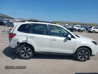 2018 Subaru Forester Limited with VIN JF2SJARCXJH417266, listed as a IAAI auction lot 42105404 with 70,174 mi miles. Bid and sale history available at carsss.com. Image 13.