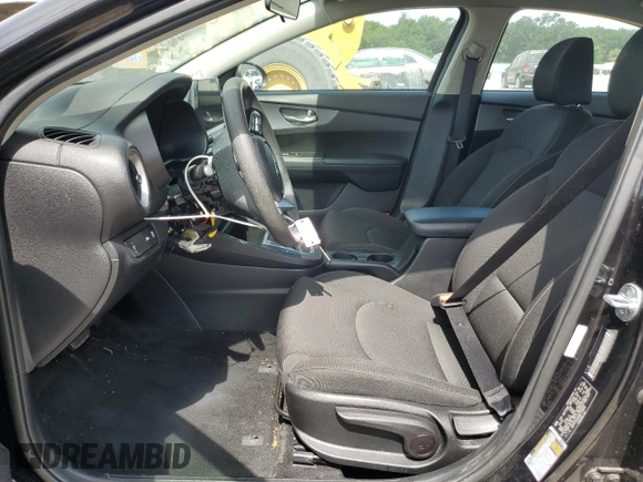 2021 Kia Forte LXS with VIN 3KPF24ADXME370608, listed as a Copart auction lot 54504515 with 31,750 mi miles and Salvage Title. Bid and sale history available at carsss.com. Image 7.