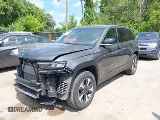 2024 Jeep Grand Cherokee with VIN 1C4RJYB68RC132293, listed as a IAAI auction lot 42597310 with 39,517 mi miles and . Bid and sale history available at DreamBid. Image 17.