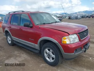 2002 Ford Explorer XLT z VIN 1FMZU73E22UD28636, wystawiony jako IAAI lot #41975727 z przebiegiem 153 638 mil mil oraz . Historia ofert i sprzedaży dostępna na DreamBid. Obrazek 1.