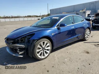 2019 Tesla Model 3 Mid Range with VIN 5YJ3E1EA6KF412837, listed as a Copart auction lot 50871195 with 39,570 mi miles and Salvage Title. Bid and sale history available at DreamBid. Image 1.