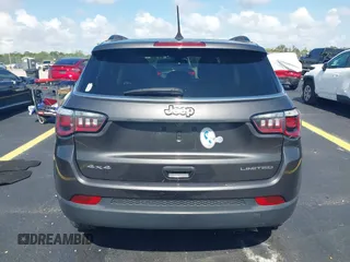 2019 Jeep Compass High Altitude with VIN 3C4NJDCB0KT811407, listed as a IAAI auction lot 42322906 with 90,198 mi miles and . Bid and sale history available at DreamBid. Image 16.