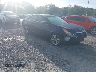 2013 Hyundai Sonata Limited z VIN 5NPEC4AC7DH767916, wystawiony jako IAAI lot #42465057 z przebiegiem 161 778 mil mil oraz . Historia ofert i sprzedaży dostępna na DreamBid. Obrazek 1.
