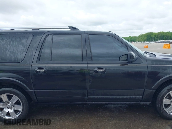 2010 Ford Expedition Max Limited z VIN 1FMJK1K52AEA13281, wystawiony jako IAAI lot #42214789 z przebiegiem 212 813 mil mil oraz . Historia ofert i sprzedaży dostępna na DreamBid. Obrazek 13.