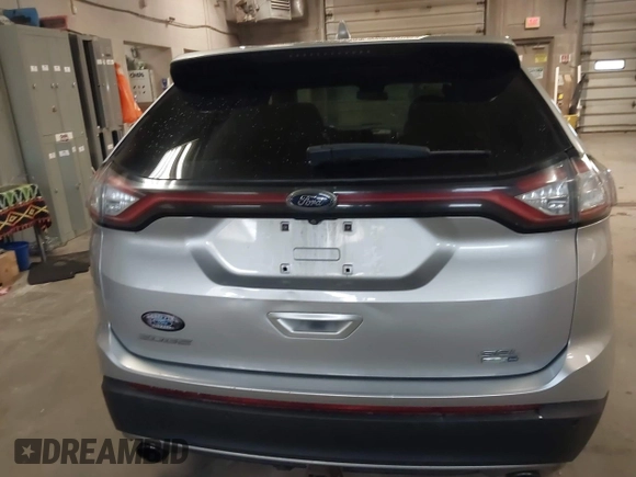 2015 Ford Edge SEL with VIN 2FMTK4J96FBB53500, listed as a IAAI auction lot 41974097 with 199,331 mi miles. Bid and sale history available at carsss.com. Image 17.