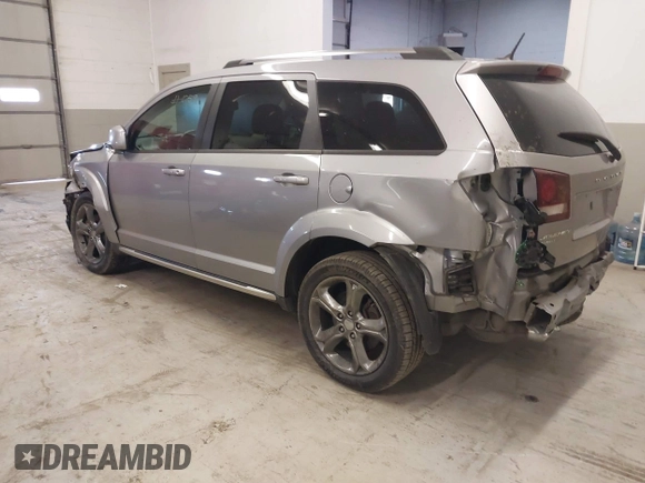 2016 Dodge Journey Crossroad Plus z VIN 3C4PDDGG9GT108885, wystawiony jako IAAI lot #41020929 z przebiegiem 124 167 mil mil oraz . Historia ofert i sprzedaży dostępna na DreamBid. Obrazek 3.