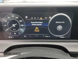 2024 Kia Seltos S z VIN KNDEUCAA6R7664973, wystawiony jako Copart lot #48178025 z przebiegiem 13 420 mil mil oraz Szkoda całkowita • Salvage title. Historia ofert i sprzedaży dostępna na DreamBid. Obrazek 9.