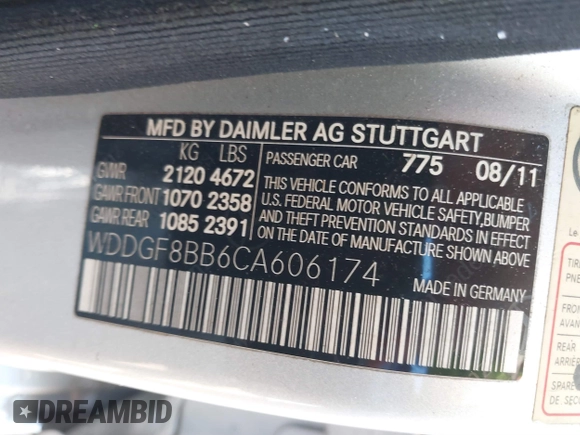 2012 Mercedes-Benz C 300 Sport z VIN WDDGF8BB6CA606174, wystawiony jako IAAI lot #41355411 z przebiegiem Nie podano mil oraz . Historia ofert i sprzedaży dostępna na DreamBid. Obrazek 9.