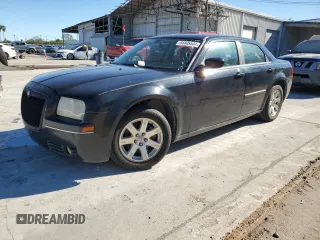 2007 Chrysler 300 Signature with VIN 2C3KA53G57H635155, listed as a Copart auction lot 84805504 with 182,661 mi miles and Clean Title. Bid and sale history available at carsss.com. Image 1.