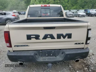 2017 Ram 1500 Rebel z VIN 1C6RR7YT0HS611836, wystawiony jako Copart lot #56943955 z przebiegiem 55 548 mil mil oraz Szkoda całkowita • Salvage title. Historia ofert i sprzedaży dostępna na DreamBid. Obrazek 6.