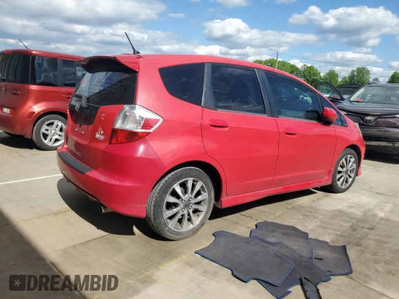 2013 Honda Fit Sport z VIN JHMGE8H50DC038023, wystawiony jako Copart lot #55996665 z przebiegiem 84 701 mil mil oraz Szkoda całkowita • Salvage title. Historia ofert i sprzedaży dostępna na DreamBid. Obrazek 3.