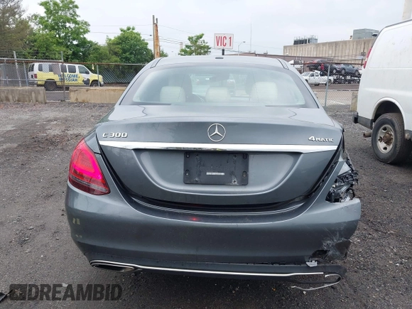 2019 Mercedes-Benz C 300 z VIN 55SWF8EB5KU300556, wystawiony jako IAAI lot #42367723 z przebiegiem 68 335 mil mil oraz . Historia ofert i sprzedaży dostępna na DreamBid. Obrazek 16.