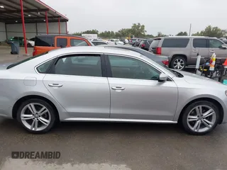 2015 Volkswagen Passat SE с VIN 1VWBV7A39FC031487, выставлен на аукционе IAAI как лот 41945088 с пробегом 171 742 миль миль и . История ставок и продаж доступна на DreamBid. Изображение 13.