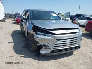 2024 Lexus TX 350 with VIN 5TDAAAA6XRS012001, listed as a IAAI auction lot 41920283 with 742 mi miles and . Bid and sale history available at DreamBid. Image 6.