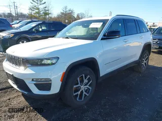 2024 Jeep Grand Cherokee Limited z VIN 1C4RJHBG2RC230115, wystawiony jako IAAI lot #41071409 z przebiegiem 4711 mil mil oraz . Historia ofert i sprzedaży dostępna na DreamBid. Obrazek 2.