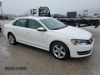 2012 Volkswagen Passat SE z VIN 1VWBH7A37CC030518, wystawiony jako Copart lot #86875014 z przebiegiem 136 259 mil mil oraz Czysty tytuł • Clean title. Historia ofert i sprzedaży dostępna na DreamBid. Obrazek 4.