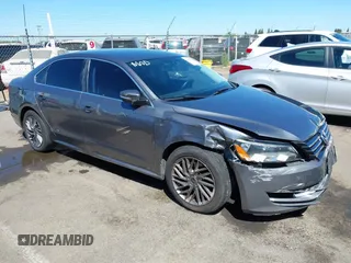 2015 Volkswagen Passat Wolfsburg Edition с VIN 1VWAT7A37FC099126, выставлен на аукционе IAAI как лот 42303632 с пробегом 98 376 миль миль и . История ставок и продаж доступна на DreamBid. Изображение 1.