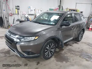 2019 Mitsubishi Outlander ES with VIN JA4AZ3A34KZ020667, listed as a IAAI auction lot 41828628 with 99,667 mi miles. Bid and sale history available at carsss.com. Image 17.