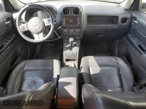 2014 Jeep Patriot Limited z VIN 1C4NJRCB3ED528619, wystawiony jako Copart lot #49765885 z przebiegiem 123 563 mil mil oraz Czysty tytuł • Clean title. Historia ofert i sprzedaży dostępna na DreamBid. Obrazek 8.