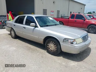 2004 Mercury Grand Marquis LS Premium z VIN 2MEFM75W74X664774, wystawiony jako IAAI lot #42111972 z przebiegiem 273 203 mil mil oraz . Historia ofert i sprzedaży dostępna na DreamBid. Obrazek 1.