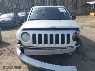 2012 Jeep Patriot Sport with VIN 1C4NJRBB9CD661724, listed as a IAAI auction lot 41704207 with 169,665 mi miles. Bid and sale history available at carsss.com. Image 12.