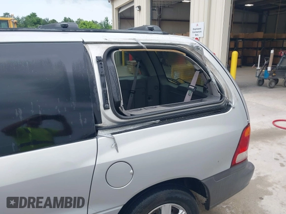 2001 Ford Windstar LX z VIN 2FMDA51461BA96953, wystawiony jako IAAI lot #42267957 z przebiegiem 125 083 mil mil oraz . Historia ofert i sprzedaży dostępna na DreamBid. Obrazek 12.