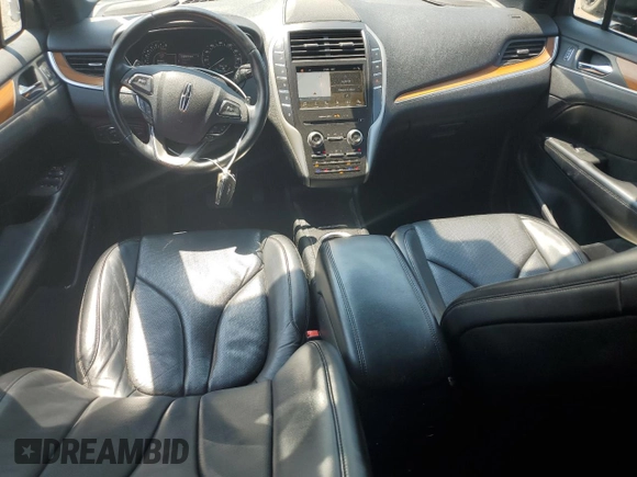 2019 Lincoln MKC Reserve with VIN 5LMCJ3C97KUL21835, listed as a Copart auction lot 60448605 with 46,193 mi miles and Salvage title. Bid and sale history available at DreamBid. Image 8.