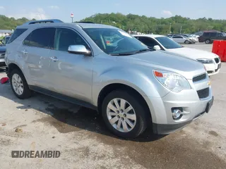 2011 Chevrolet Equinox 2LT z VIN 2CNFLNEC0B6287590, wystawiony jako IAAI lot #42123526 z przebiegiem 80 501 mil mil oraz . Historia ofert i sprzedaży dostępna na DreamBid. Obrazek 1.