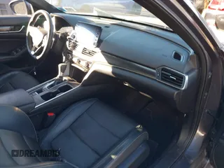 2018 Honda Accord Sedan Sport 1.5T with VIN 1HGCV1F3XJA249635, listed as a IAAI auction lot 40832285 with 89,762 mi miles. Bid and sale history available at carsss.com. Image 5.
