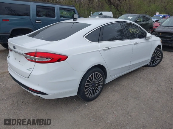 2018 Ford Fusion SE with VIN 3FA6P0HD6JR175468, listed as a IAAI auction lot 41989293 with 107,273 mi miles. Bid and sale history available at carsss.com. Image 4.