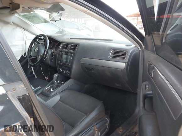 2017 Volkswagen Jetta SE with VIN 3VWDB7AJ6HM306864, listed as a IAAI auction lot 42605822 with 123,070 mi miles and . Bid and sale history available at DreamBid. Image 5.
