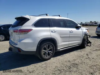 2016 Toyota Highlander XLE with VIN 5TDKKRFH8GS124156, listed as a Copart auction lot 48434975 with 156,848 mi miles and Salvage Title. Bid and sale history available at carsss.com. Image 3.