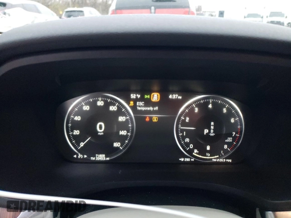 2022 Volvo S60 Momentum with VIN 7JRL12TZ8NG160420, listed as a Copart auction lot 82186904 with 71,809 mi miles and Salvage Title. Bid and sale history available at carsss.com. Image 9.