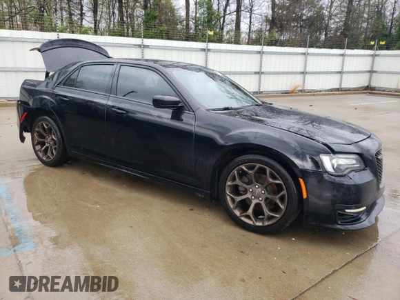 2017 Chrysler 300 S Alloy Edition with VIN 2C3CCABG9HH664734, listed as a Copart auction lot 51011335 with 167,175 mi miles and Clean Title. Bid and sale history available at DreamBid. Image 4.