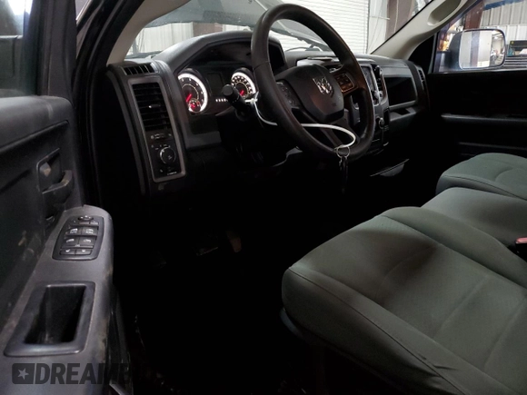 2016 Ram 1500 Express z VIN 3C6RR7KT3GG158889, wystawiony jako Copart lot #47772495 z przebiegiem 77 227 mil mil oraz Szkoda całkowita • Salvage title. Historia ofert i sprzedaży dostępna na DreamBid. Obrazek 8.