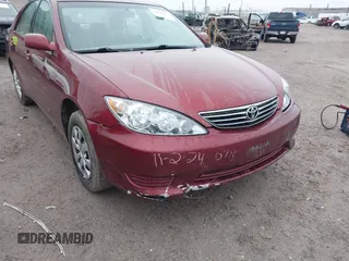 2006 Toyota Camry STD with VIN 4T1BE32K96U146291, listed as a IAAI auction lot 40940095 with 186,957 mi miles. Bid and sale history available at carsss.com. Image 6.