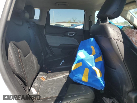 2022 Jeep Compass Latitude Lux с VIN 3C4NJDFB0NT113878, выставлен на аукционе Copart как лот 53637315 с пробегом Не указан миль и Списание • Salvage title. История ставок и продаж доступна на DreamBid. Изображение 11.