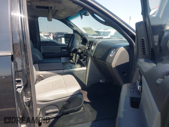 2005 Ford F-150 XLT с VIN 1FTPW14545KD94753, выставлен на аукционе IAAI как лот 42724208 с пробегом Не указан миль и . История ставок и продаж доступна на DreamBid. Изображение 5.