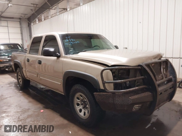2006 Chevrolet Silverado 1500 LT1 with VIN 2GCEK13Z561329466, listed as a IAAI auction lot 41191062 with 208,661 mi miles. Bid and sale history available at carsss.com. Image 1.