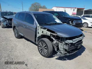 2020 Mitsubishi Outlander SE z VIN JA4AD3A33LZ006226, wystawiony jako IAAI lot #41742695 z przebiegiem 130 393 mil mil oraz . Historia ofert i sprzedaży dostępna na DreamBid. Obrazek 1.