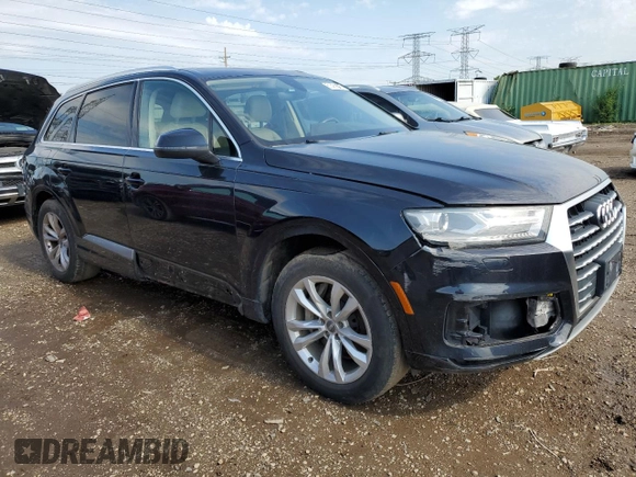 2017 Audi Q7 Premium Plus with VIN WA1LAAF79HD034568, listed as a Copart auction lot 61432345 with 131,926 mi miles and Clean title. Bid and sale history available at DreamBid. Image 4.