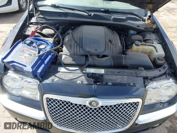 2009 Chrysler 300 C z VIN 2C3LA63T39H612810, wystawiony jako IAAI lot #41827898 z przebiegiem 76 558 mil mil oraz . Historia ofert i sprzedaży dostępna na DreamBid. Obrazek 10.