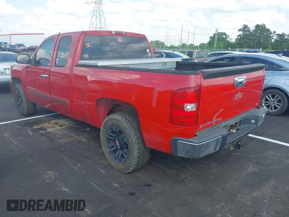 2008 Chevrolet Silverado 1500 1LT with VIN 2GCEC19J081256556, listed as a IAAI auction lot 42132995 with 178,937 mi miles and . Bid and sale history available at DreamBid. Image 3.