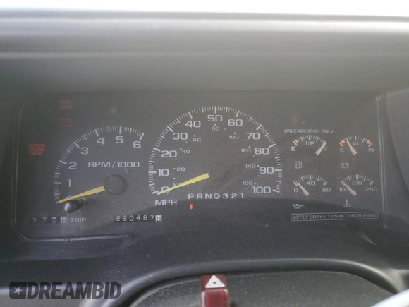 1999 GMC Suburban with VIN 3GKEC16R6XG538009, listed as a Copart auction lot 87112424 with 220,487 mi miles and Clean Title. Bid and sale history available at DreamBid. Image 9.