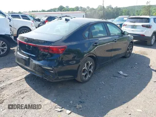 2020 Kia Forte LXS z VIN 3KPF24AD4LE171018, wystawiony jako IAAI lot #42130798 z przebiegiem 206 004 mil mil oraz . Historia ofert i sprzedaży dostępna na DreamBid. Obrazek 4.