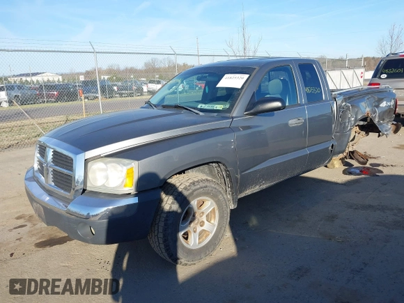 2005 Dodge Dakota SLT with VIN 1D7HW42N75S220495, listed as a IAAI auction lot 41825320 with 123,085 mi miles and . Bid and sale history available at DreamBid. Image 17.